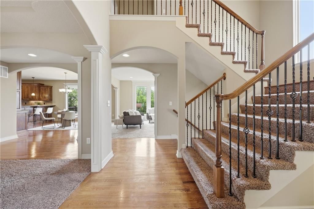 Photo 6 of 50 - 4229 S White Sands Court, Independence, MO 64015
