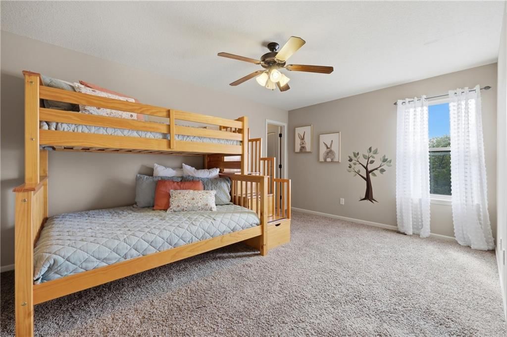 Photo 31 of 50 - 4229 S White Sands Court, Independence, MO 64015