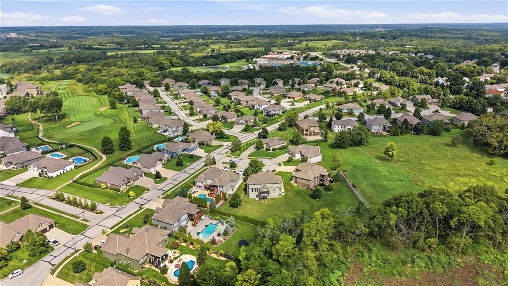 Photo 41 of 50 - 4229 S White Sands Court, Independence, MO 64015