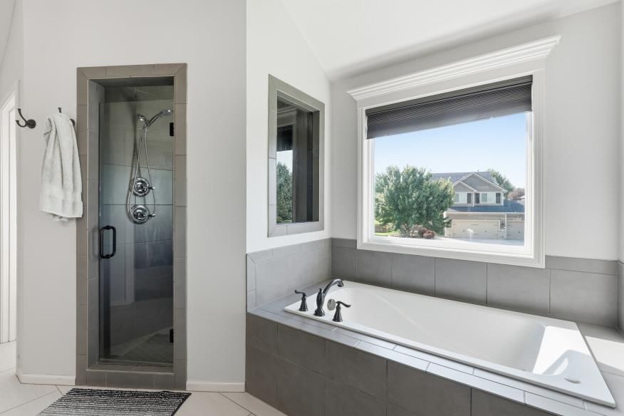 2298 W Hazelwood Street — photo 23