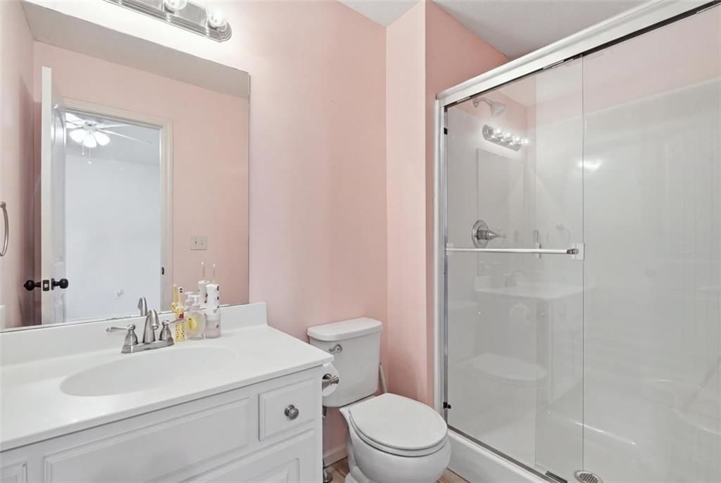 2298 W Hazelwood Street — photo 27