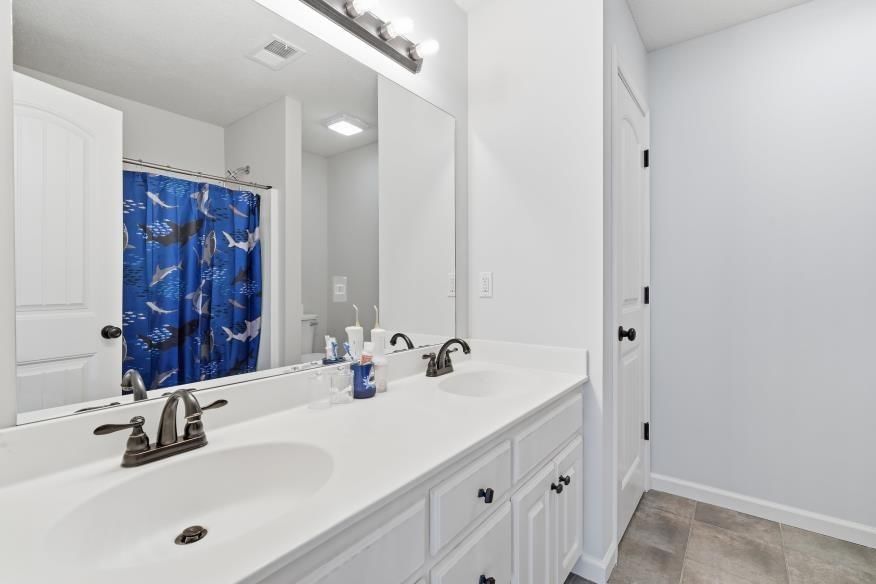 2298 W Hazelwood Street — photo 29
