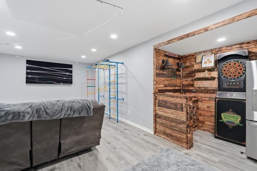 2298 W Hazelwood Street — photo 33