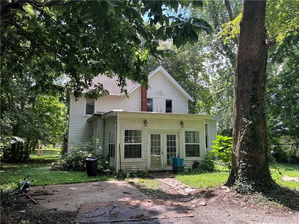 1207 W Chestnut Street — photo 13