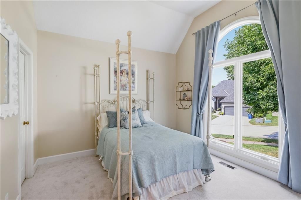 5649 NE Northgate Crossing — photo 36