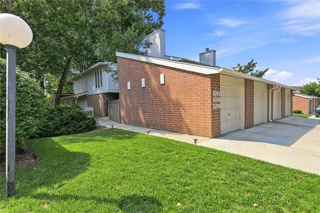6244 Rosewood Street — photo 2