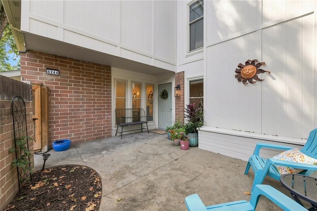 6244 Rosewood Street — photo 3
