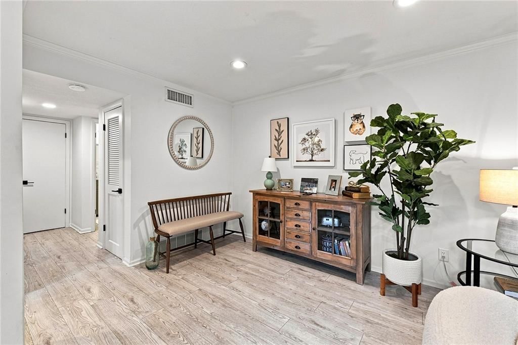 6244 Rosewood Street — photo 7