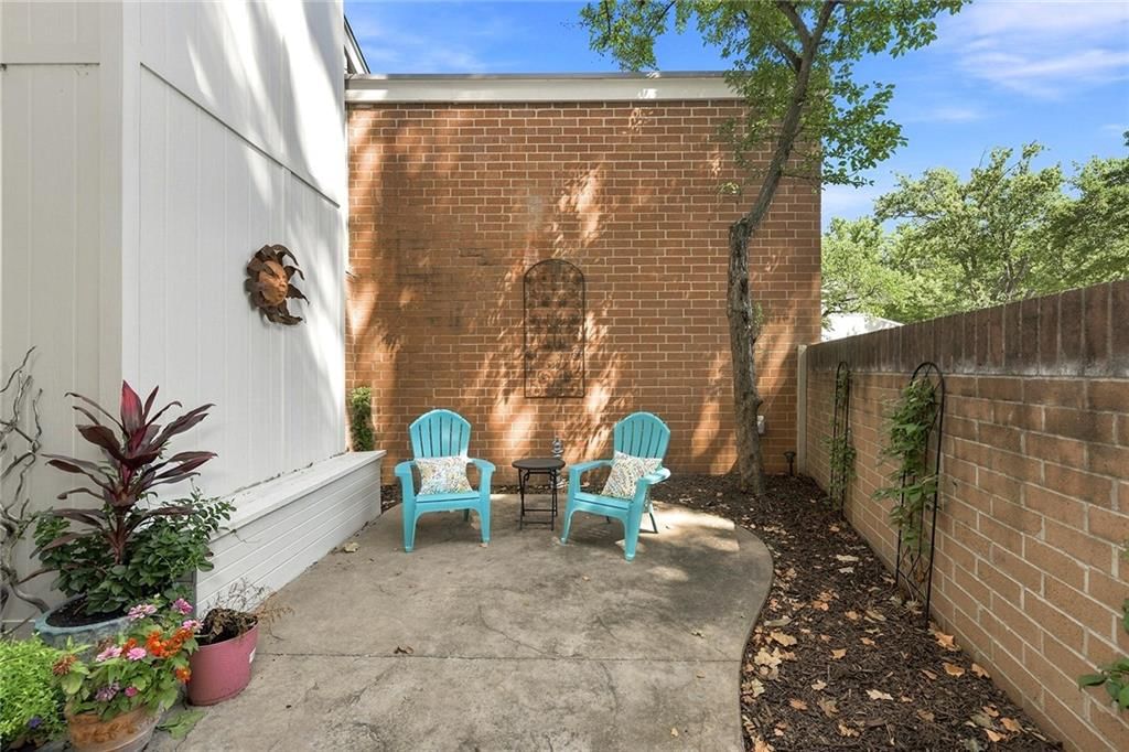6244 Rosewood Street — photo 32