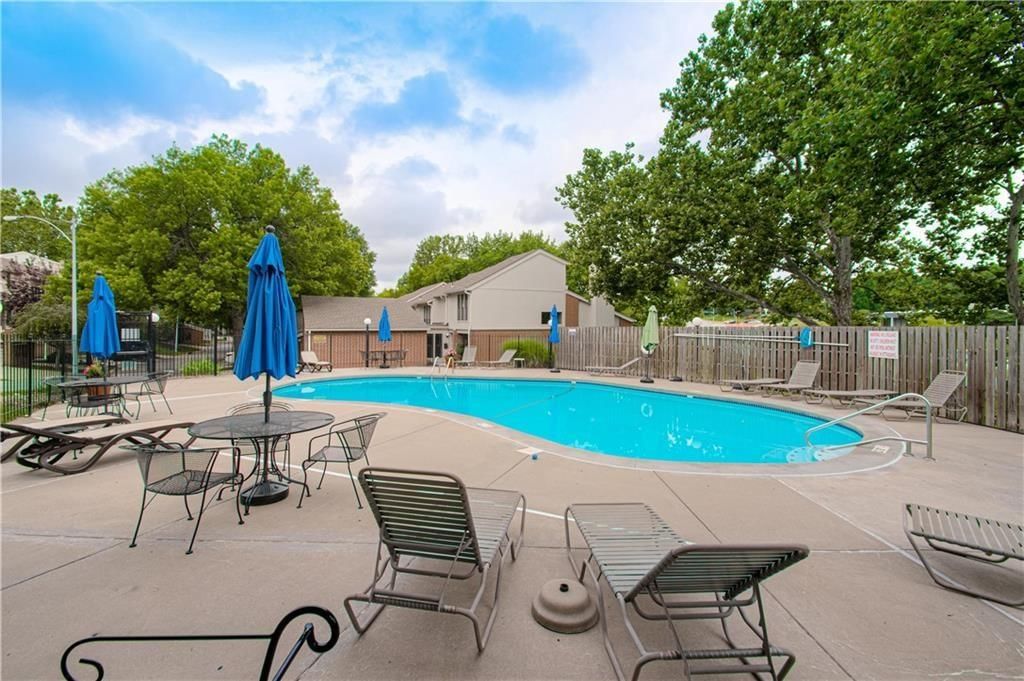 6244 Rosewood Street — photo 34