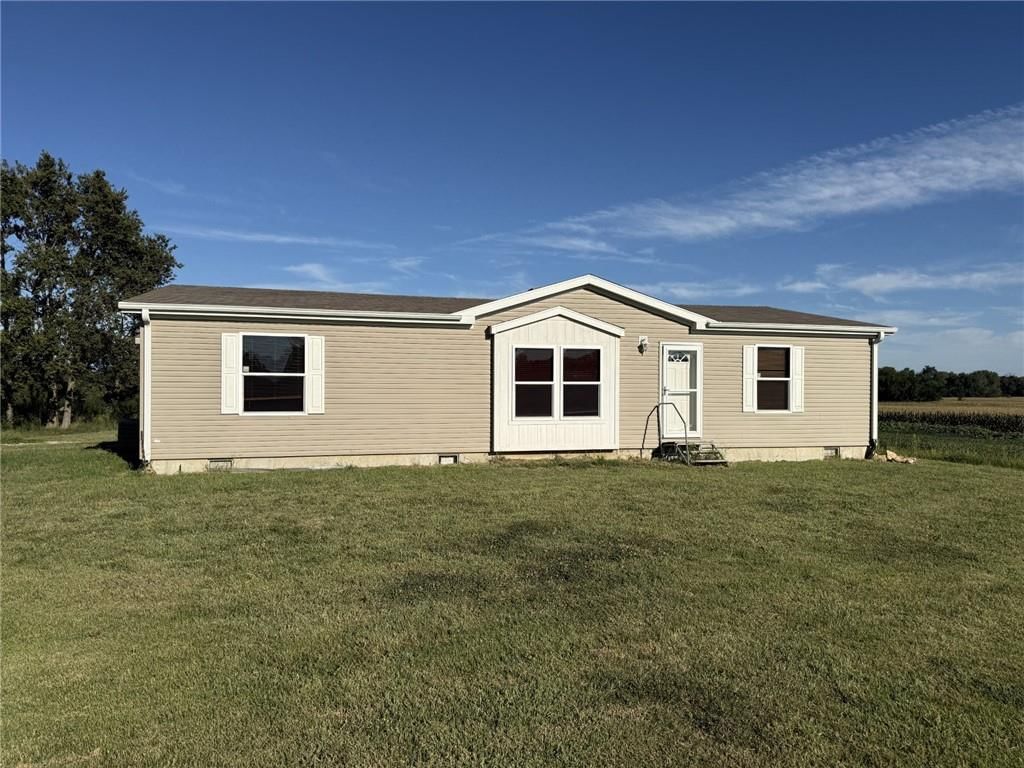 1649 Quail Road, Burlington, KS