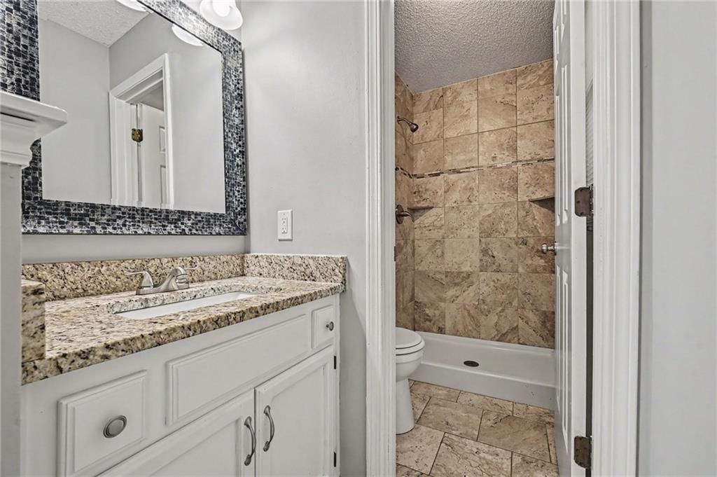 107 NW Leann Drive — photo 22