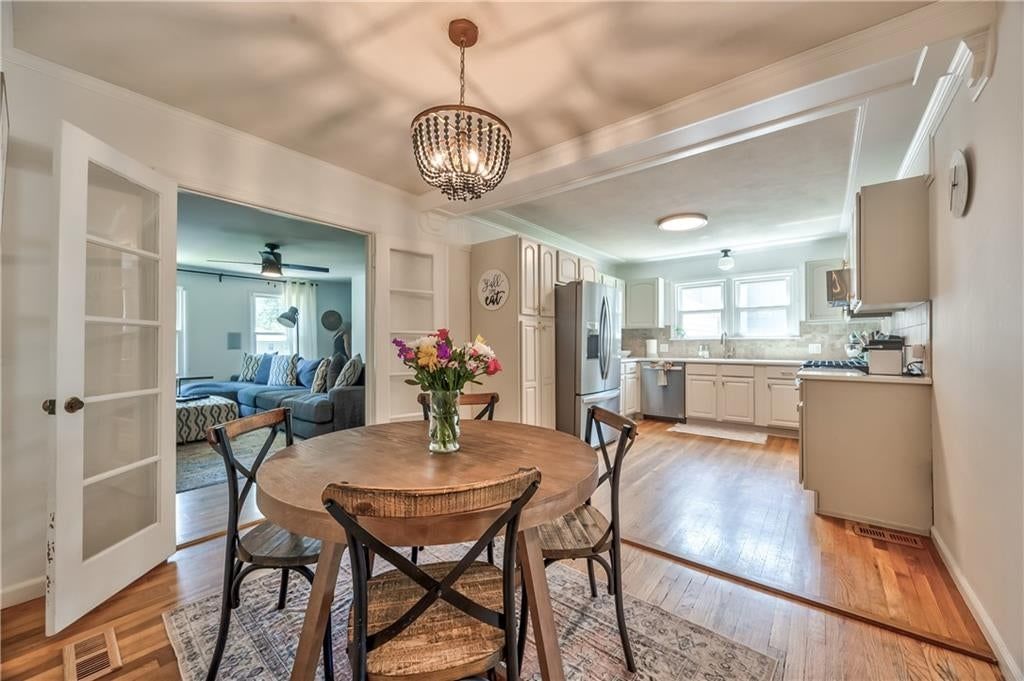 5531 REEDS Road — photo 4