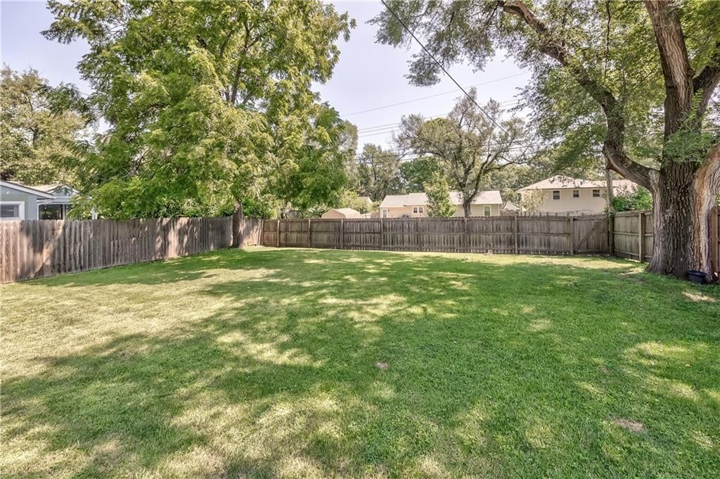 5531 REEDS Road — photo 19