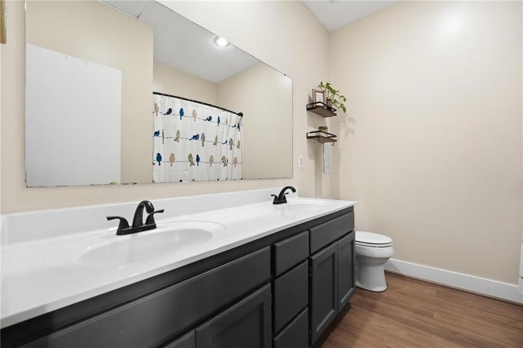 549 S Woodson Lane — photo 15