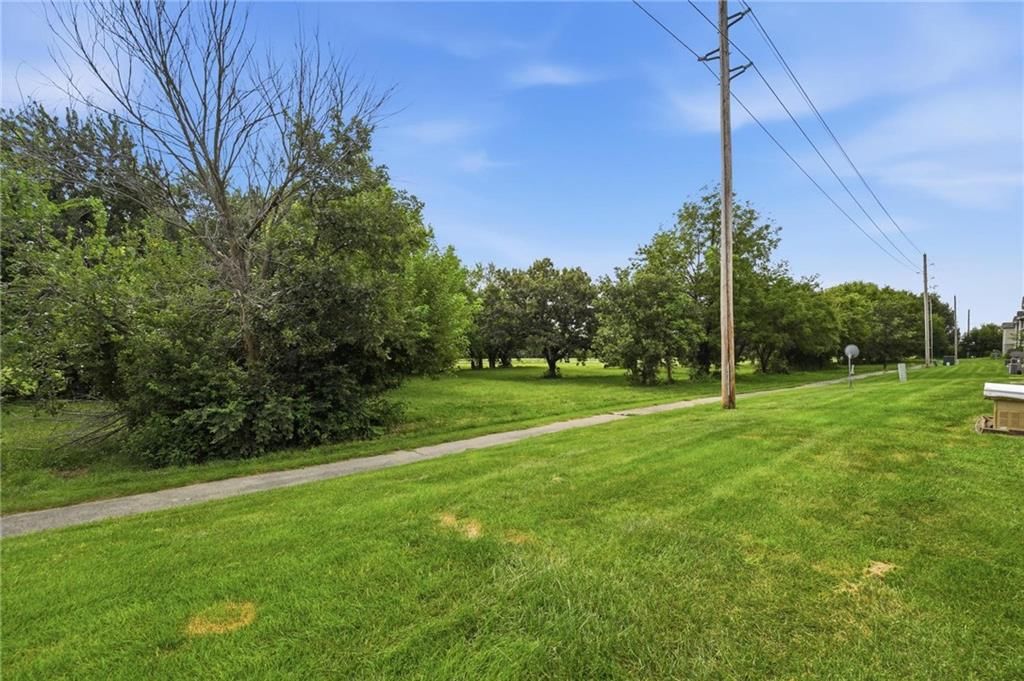549 S Woodson Lane — photo 28