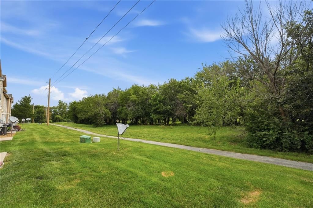 549 S Woodson Lane — photo 31