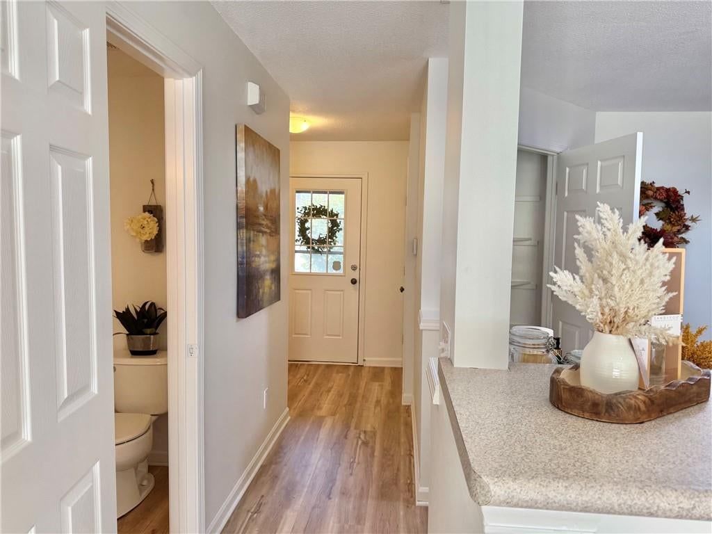 5402 N Fairmount Avenue, Kansas City, MO: listing photo 2