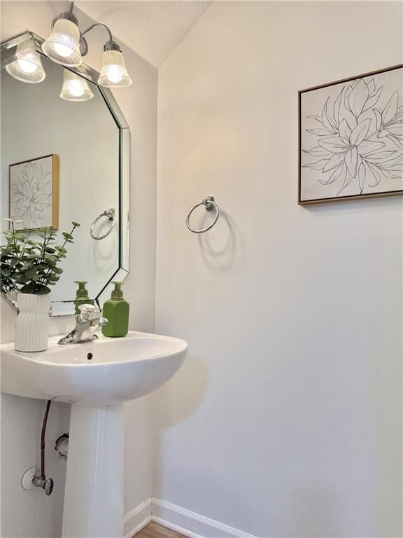 5402 N Fairmount Avenue, Kansas City, MO: listing photo 3