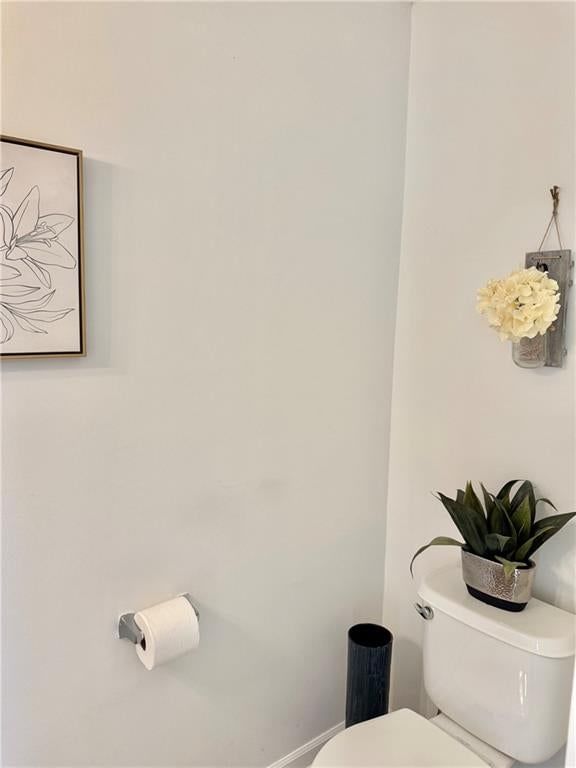 Photo 4 of 36 - 5402 N Fairmount Avenue, Kansas City, MO 64118