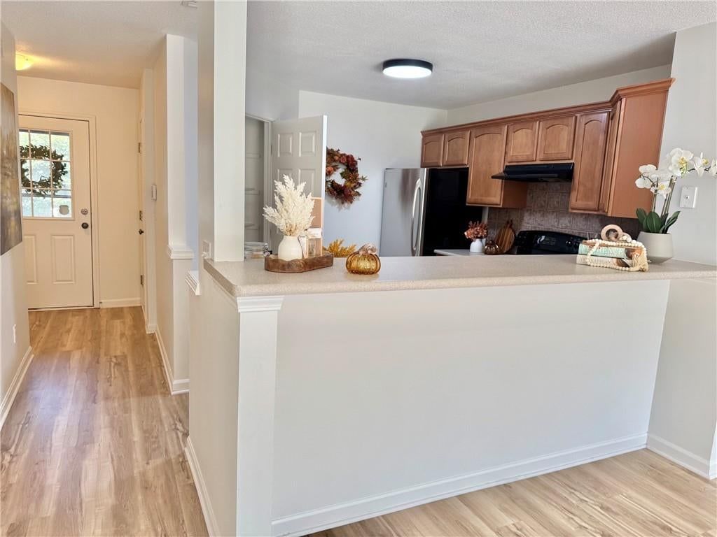Photo 14 of 36 - 5402 N Fairmount Avenue, Kansas City, MO 64118