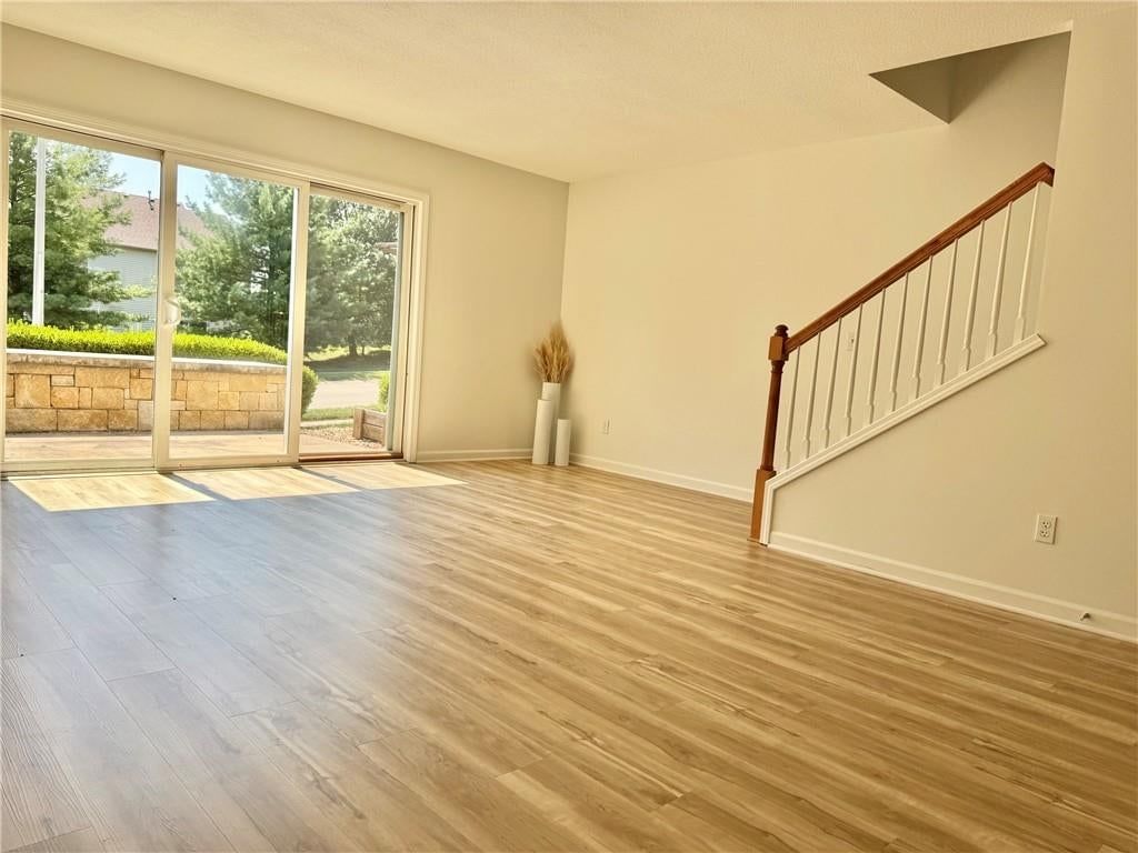 Photo 16 of 36 - 5402 N Fairmount Avenue, Kansas City, MO 64118