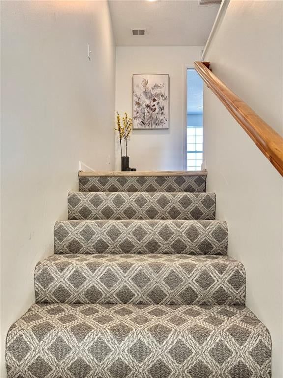 Photo 20 of 36 - 5402 N Fairmount Avenue, Kansas City, MO 64118