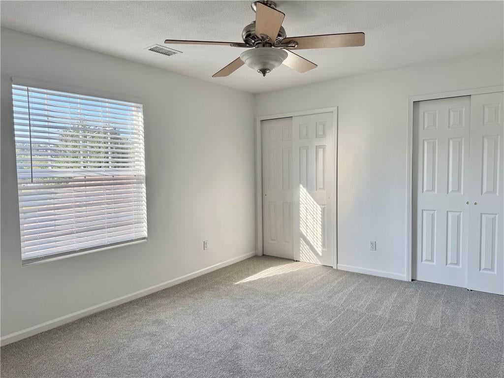 Photo 27 of 36 - 5402 N Fairmount Avenue, Kansas City, MO 64118