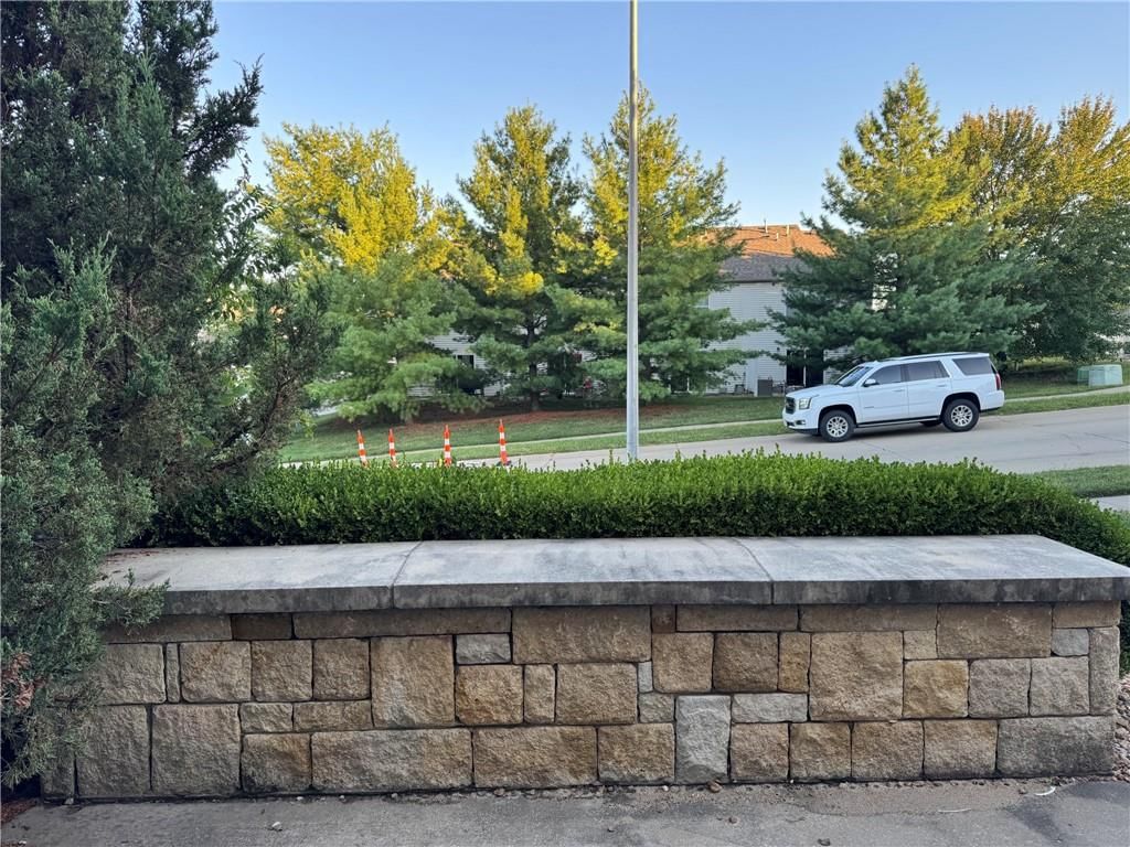 Photo 33 of 36 - 5402 N Fairmount Avenue, Kansas City, MO 64118