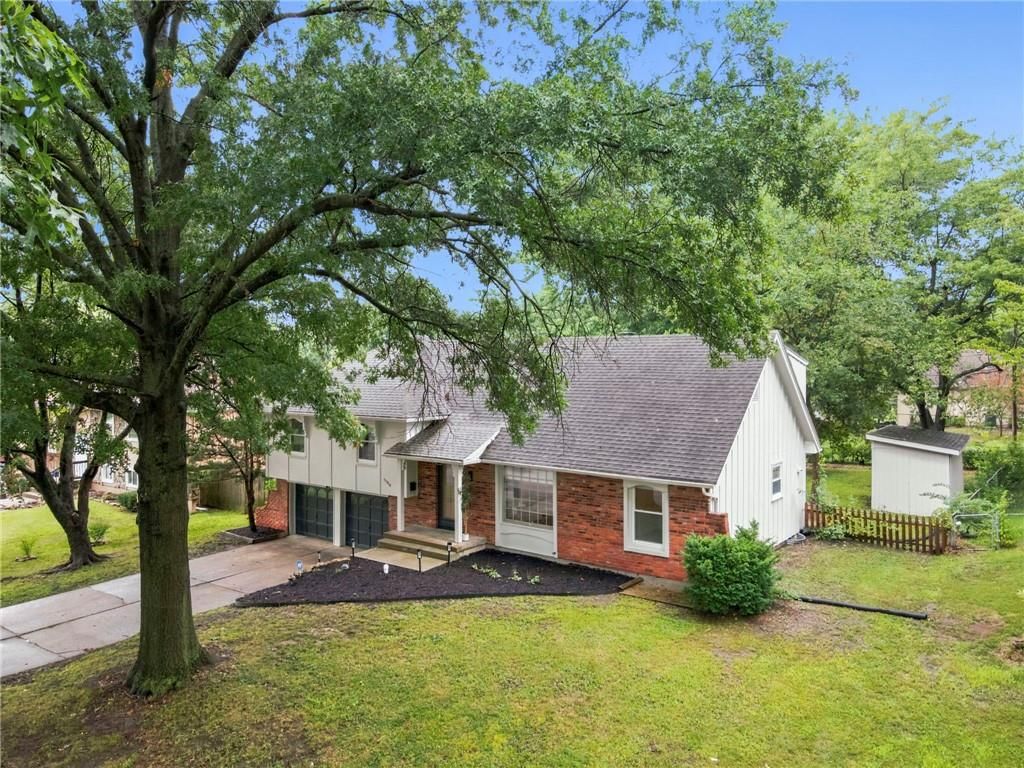 12918 Sycamore Avenue — photo 1
