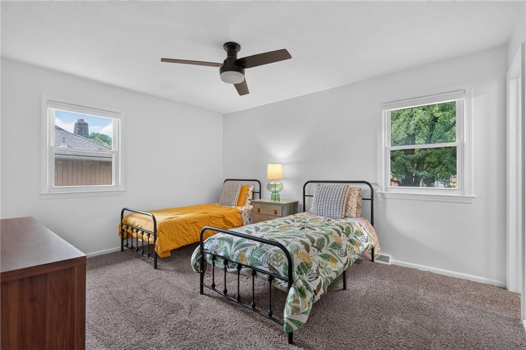 12918 Sycamore Avenue — photo 20