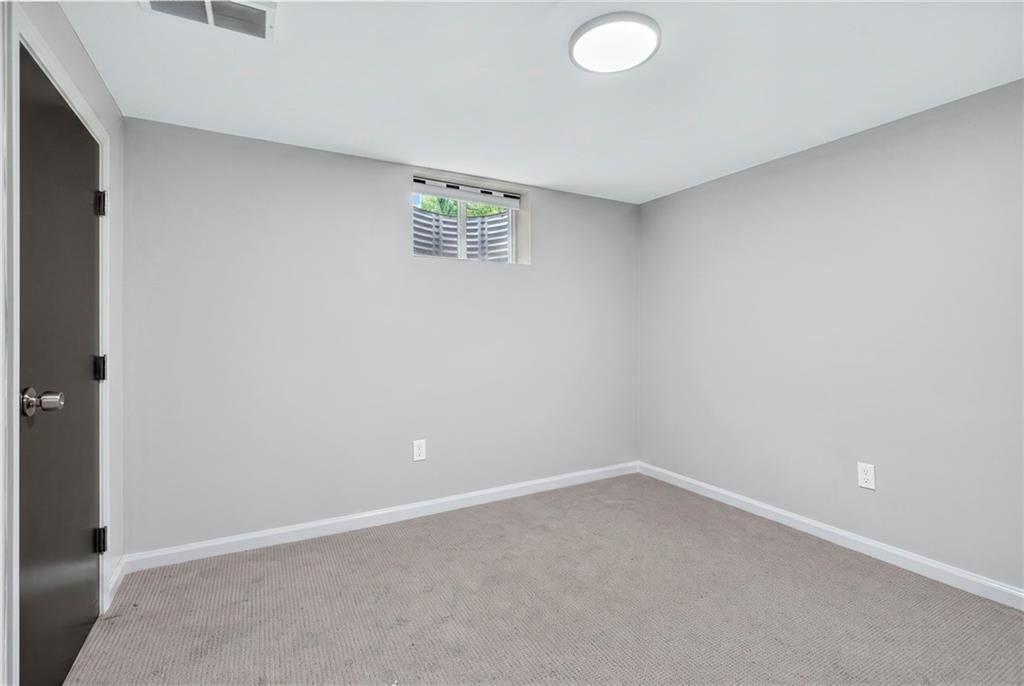 12918 Sycamore Avenue — photo 25