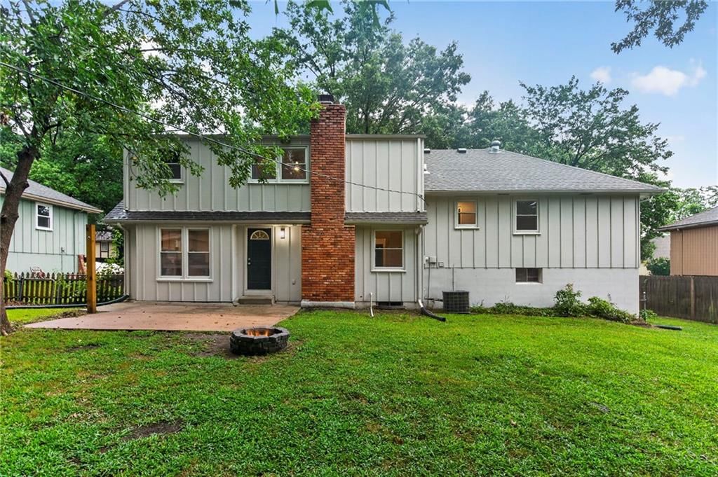 12918 Sycamore Avenue — photo 32