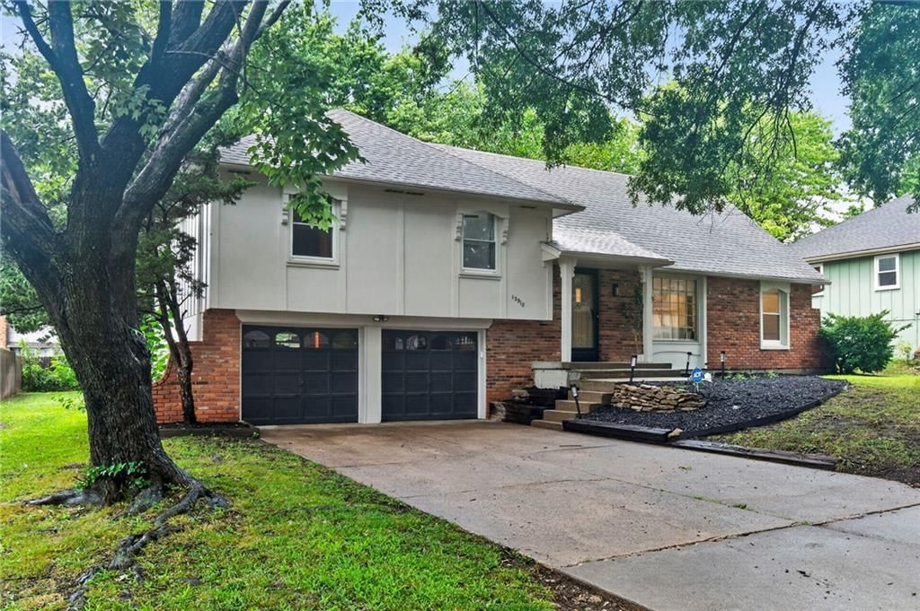 12918 Sycamore Avenue — photo 35