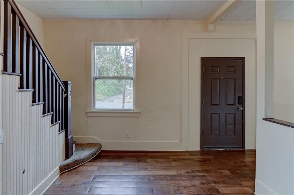 Photo 9 of 33 - 931 Kickapoo Street, Leavenworth, KS 66048