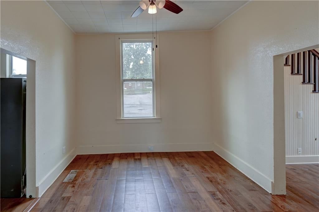 Photo 6 of 33 - 931 Kickapoo Street, Leavenworth, KS 66048