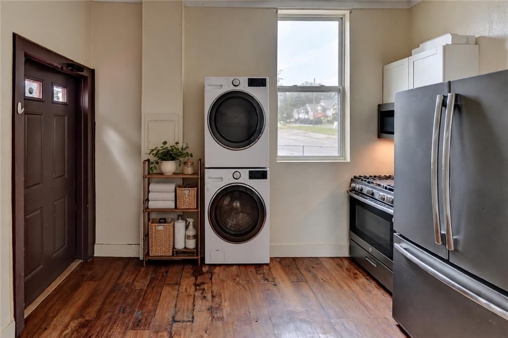 Photo 14 of 33 - 931 Kickapoo Street, Leavenworth, KS 66048
