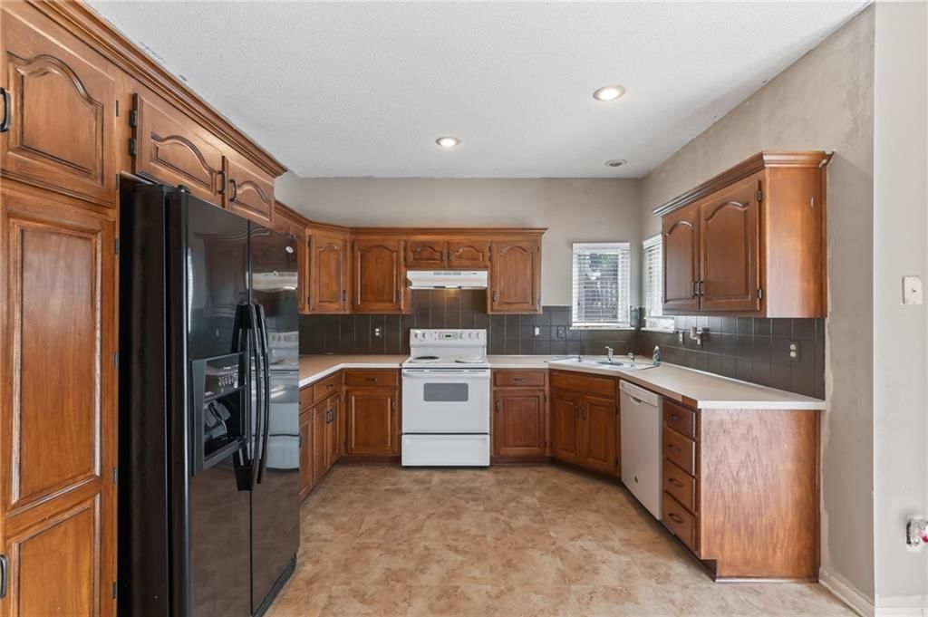15780 S Bradley Drive — photo 7