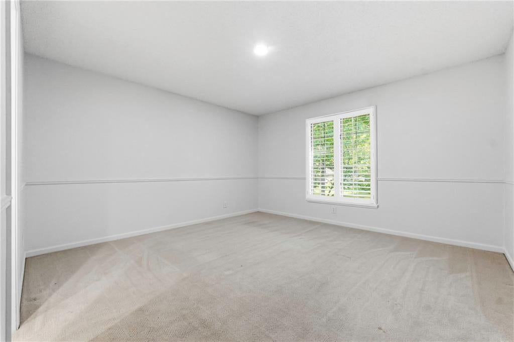 Photo 27 of 37 - 10164 Mackey Street, Overland Park, KS 66212