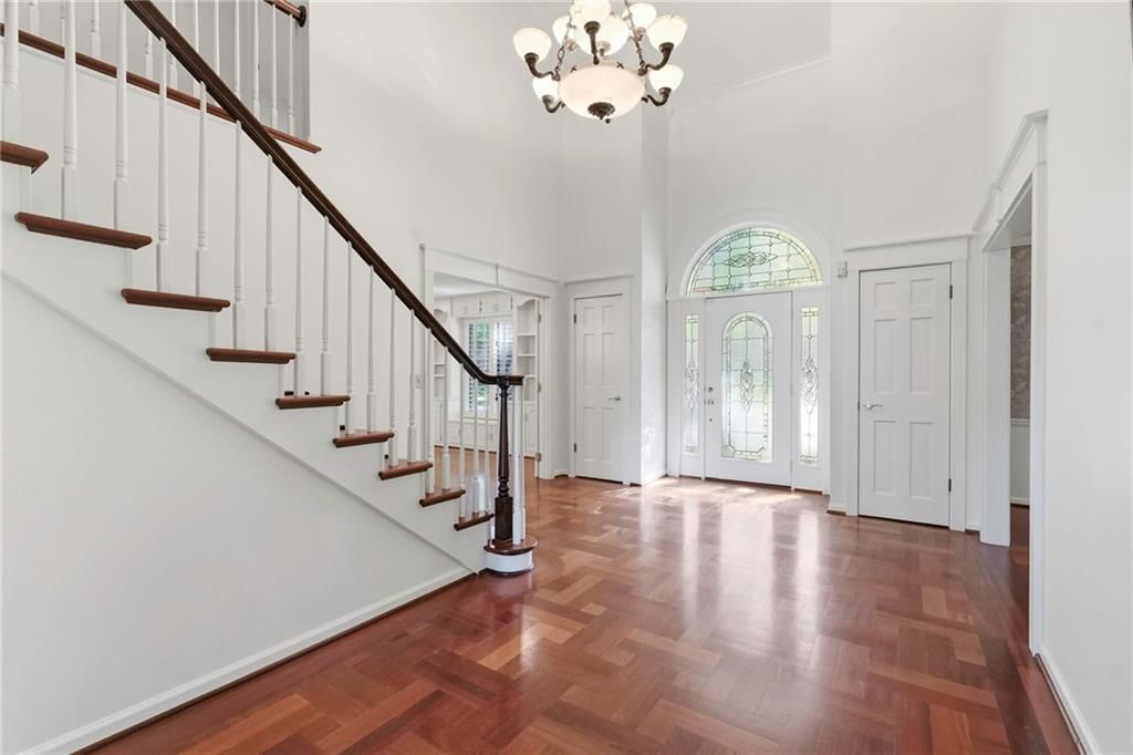 Photo 3 of 37 - 10164 Mackey Street, Overland Park, KS 66212