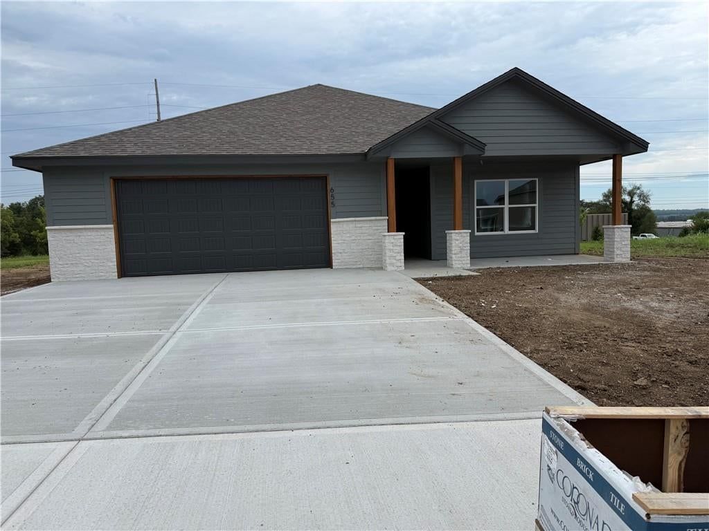 655 Tybrook Avenue — photo 1