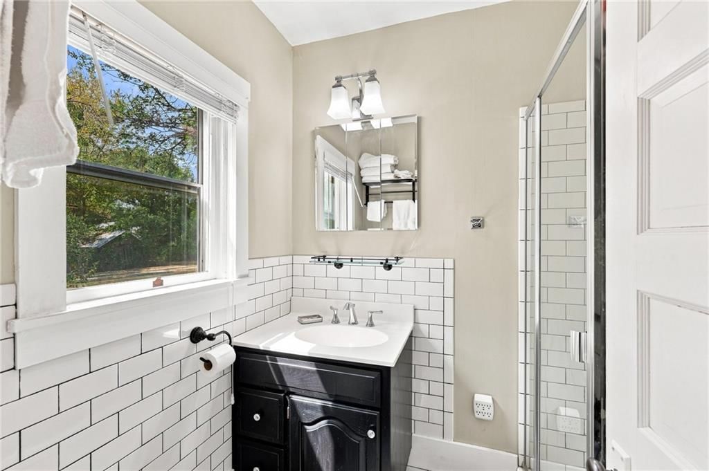 320 S Holbrook Street — photo 16
