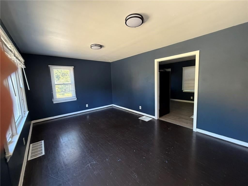 Photo 9 of 14 - 1003-1005 W College Street, Independence, MO 64050