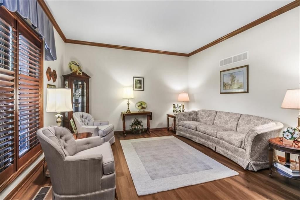 4900 Whitney Drive — photo 5
