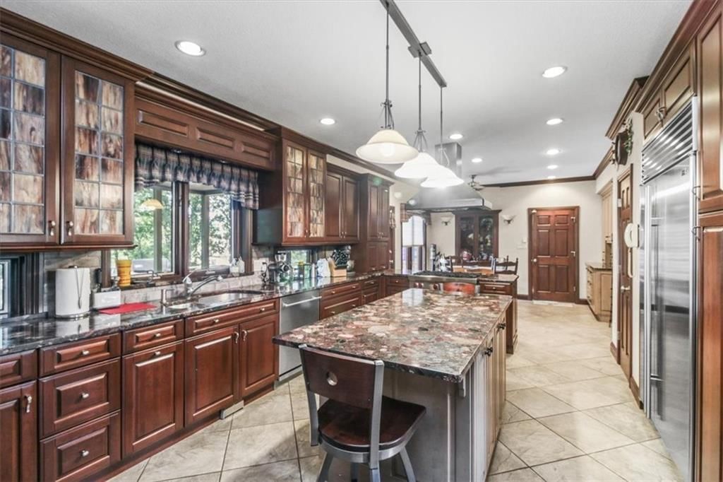 4900 Whitney Drive — photo 9