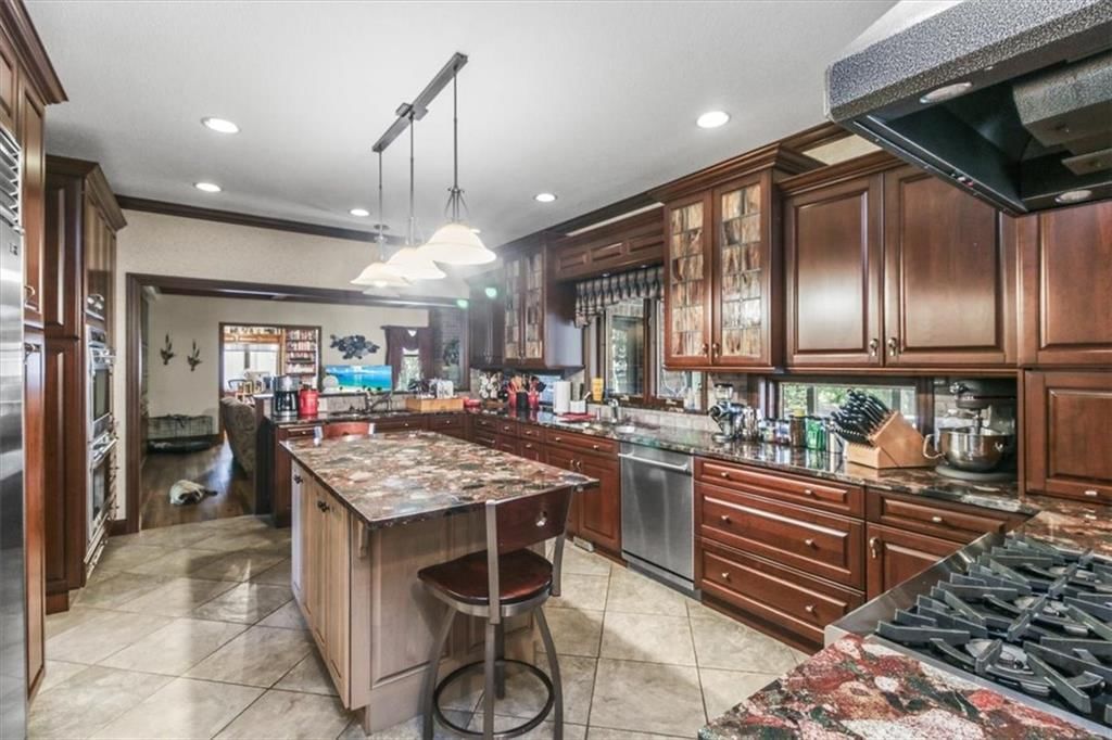 4900 Whitney Drive — photo 11