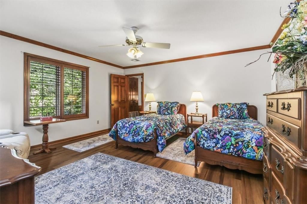 4900 Whitney Drive — photo 15