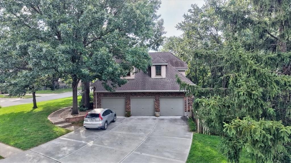 4900 Whitney Drive — photo 35