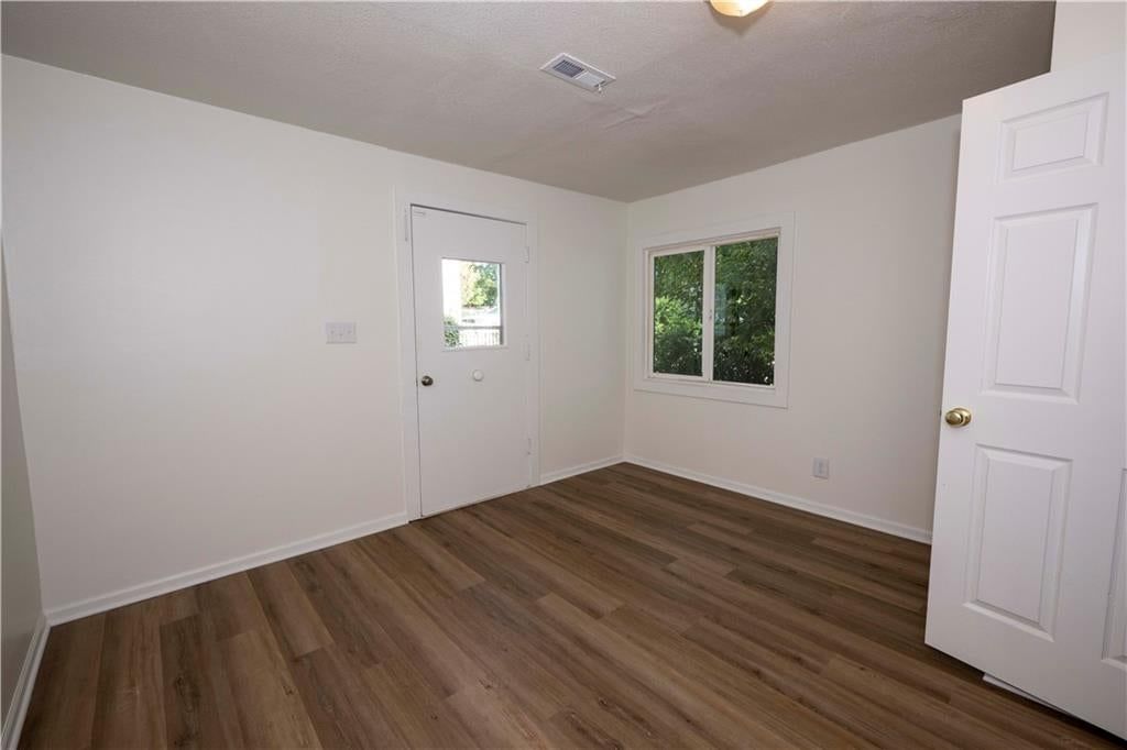 526 Reaser Street — photo 14