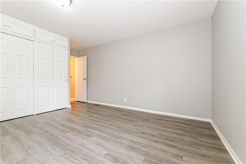 Photo 12 of 15 - 807 N Ponca Drive, Independence, MO 64056